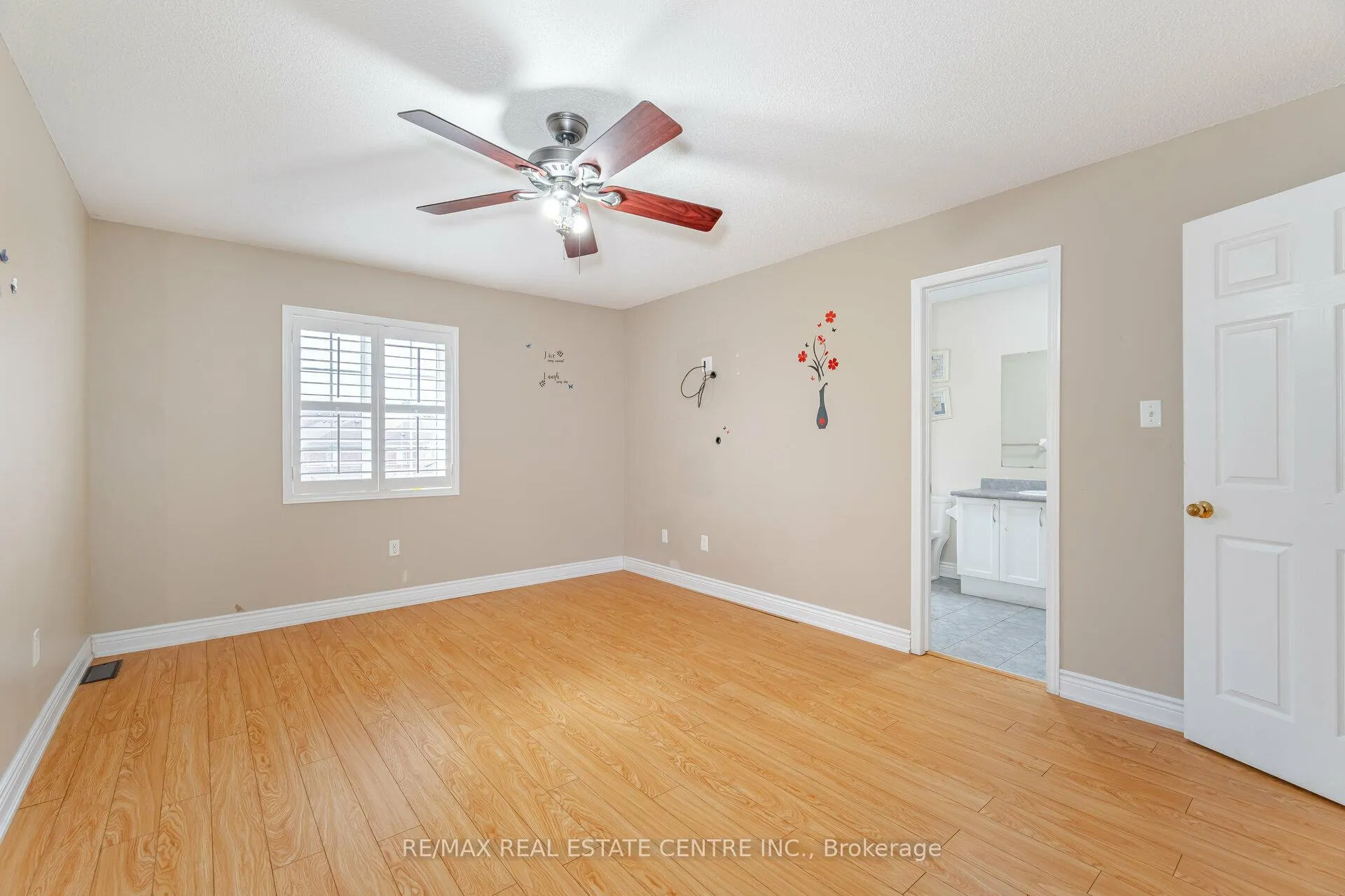 Photo 21 of 102 Charcoal Way, Brampton, Bram West — HOMEH