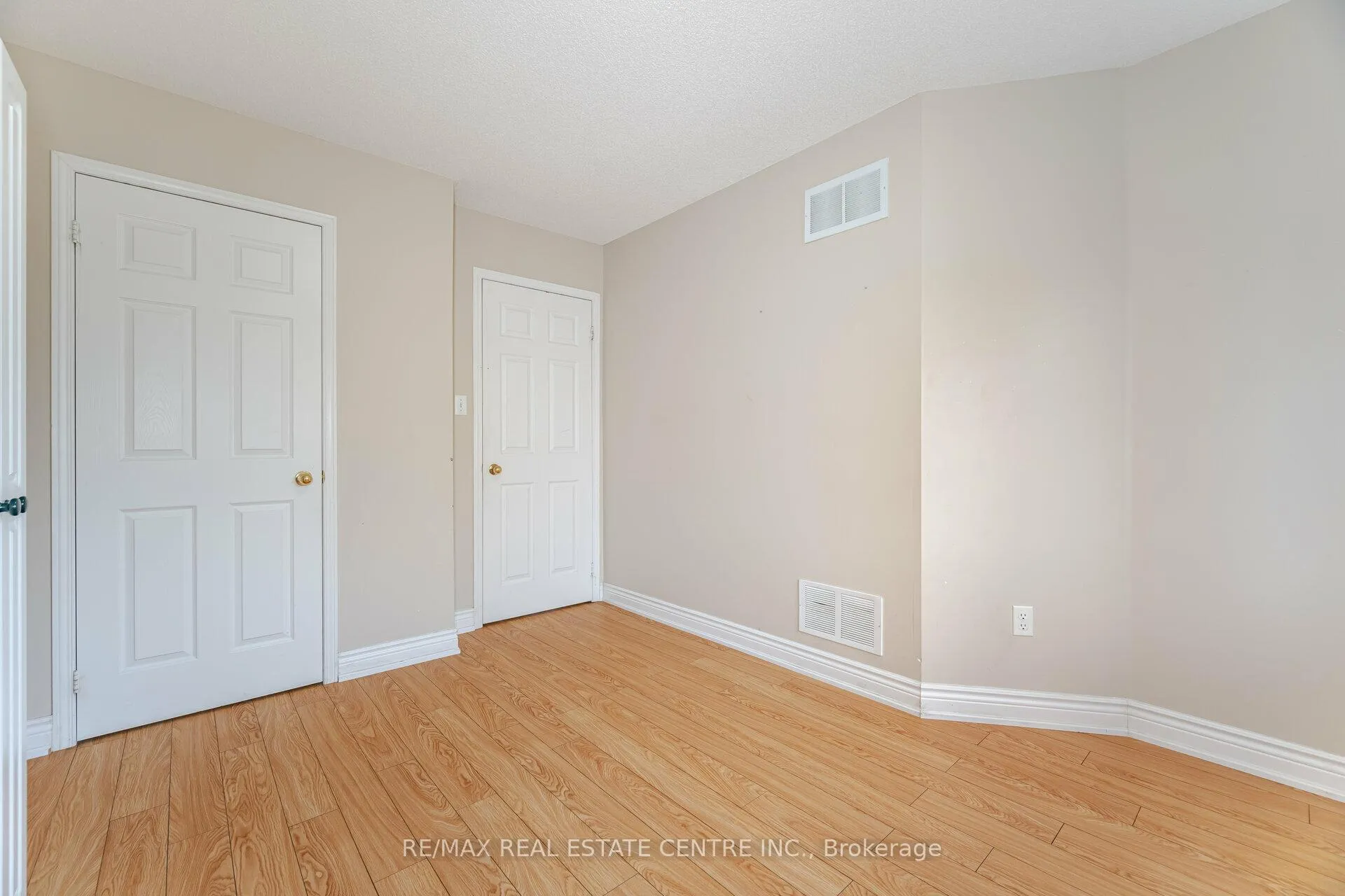 Photo 28 of 102 Charcoal Way, Brampton, Bram West — HOMEH