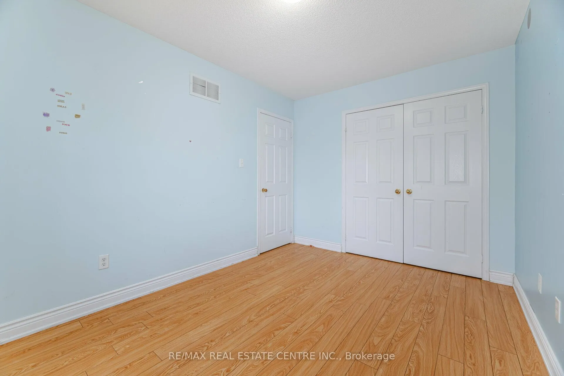 Photo 30 of 102 Charcoal Way, Brampton, Bram West — HOMEH