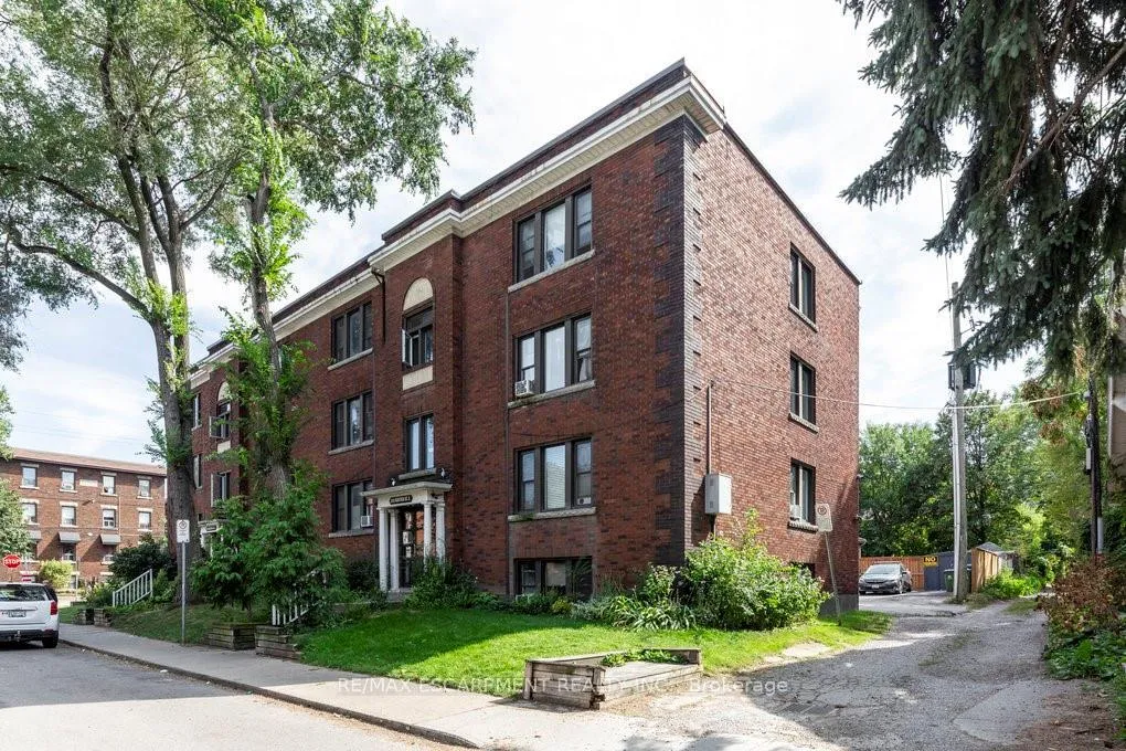 Photo of Unit 1, 352 Hunter Street E