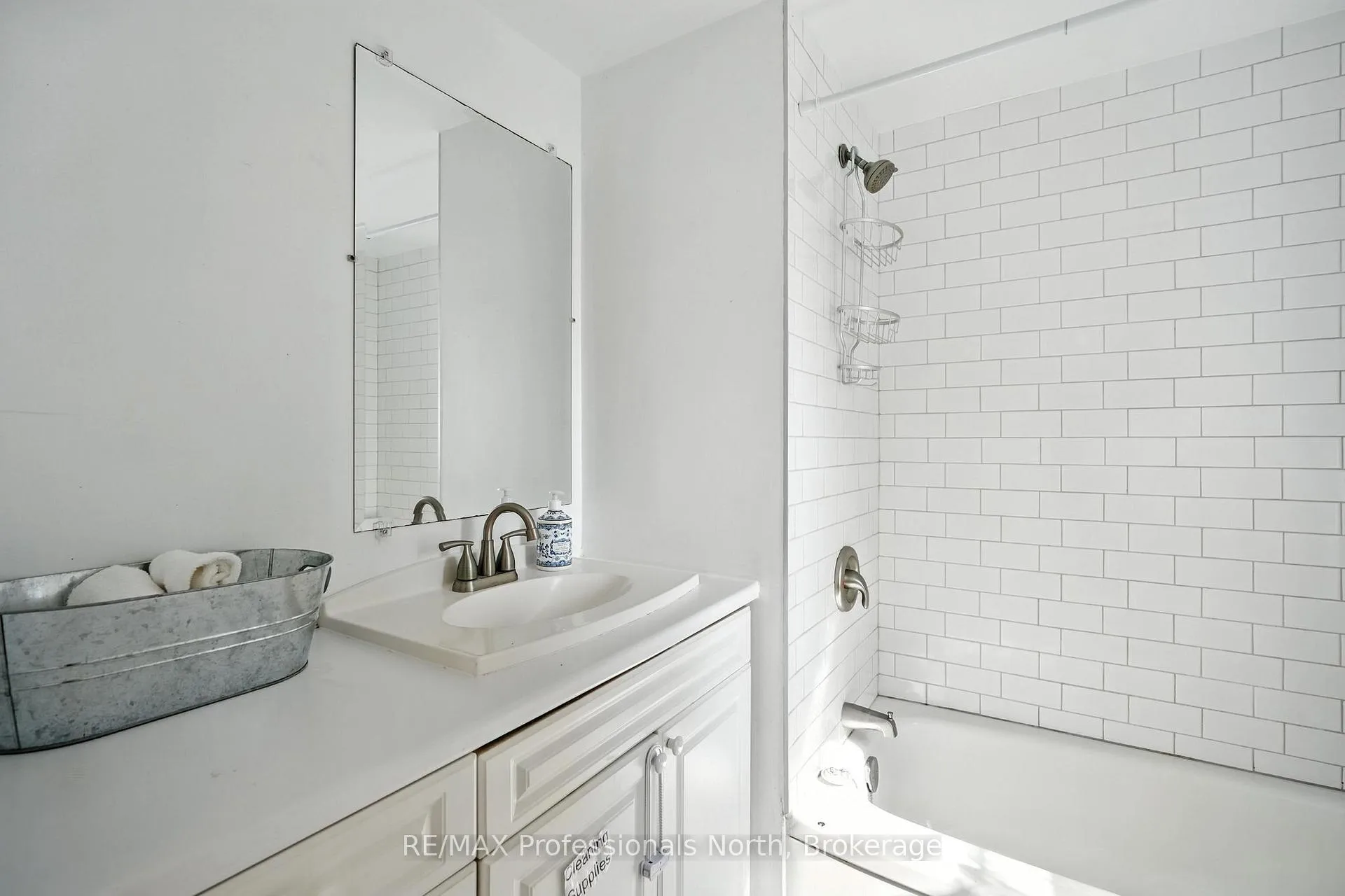 Photo 21 of 905 Starratt Road, Ryerson — HOMEH