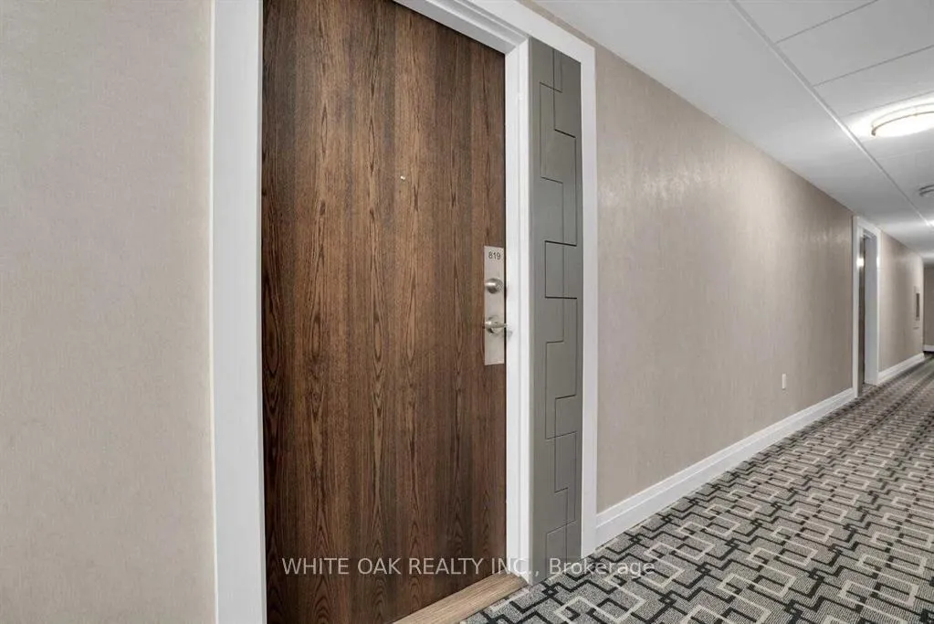 Photo 3 of Unit 819, 99 Eagle Rock Way, Vaughan, Rural Vaughan — HOMEH