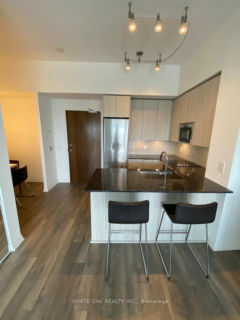 Photo 8 of Unit 819, 99 Eagle Rock Way, Vaughan, Rural Vaughan — HOMEH