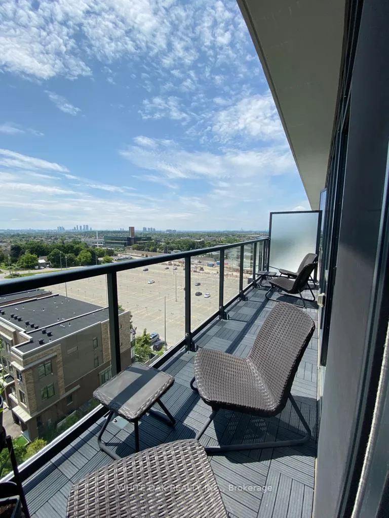 Photo 13 of Unit 819, 99 Eagle Rock Way, Vaughan, Rural Vaughan — HOMEH