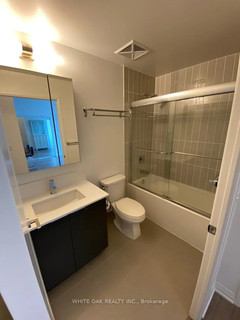 Photo 14 of Unit 819, 99 Eagle Rock Way, Vaughan, Rural Vaughan — HOMEH