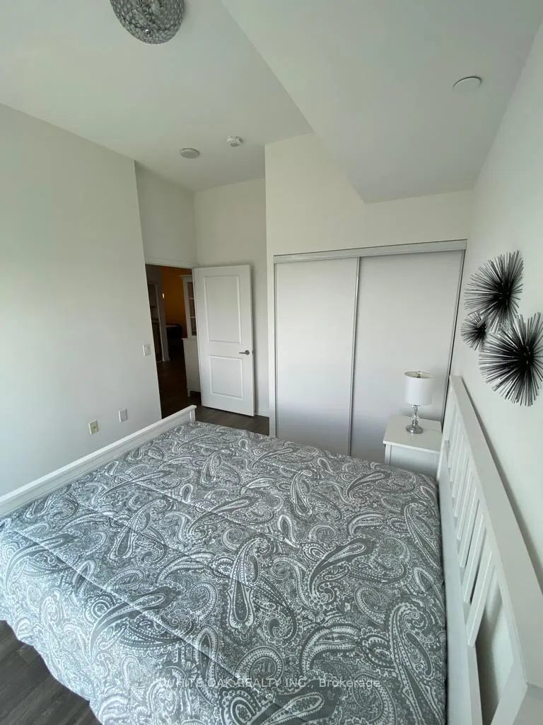 Photo 15 of Unit 819, 99 Eagle Rock Way, Vaughan, Rural Vaughan — HOMEH