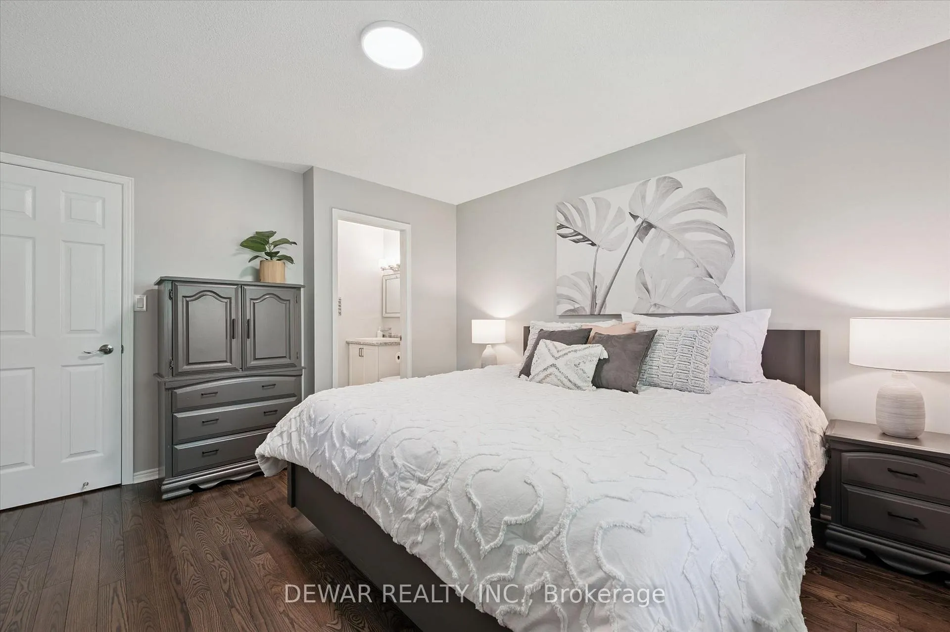 Photo 25 of 216 Bismark Drive, Cambridge — HOMEH