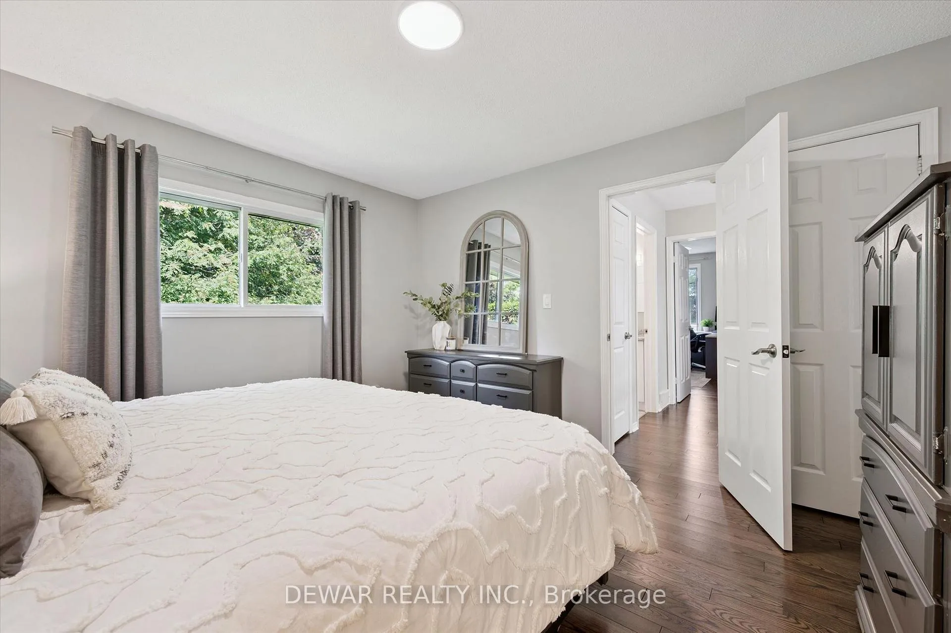 Photo 26 of 216 Bismark Drive, Cambridge — HOMEH