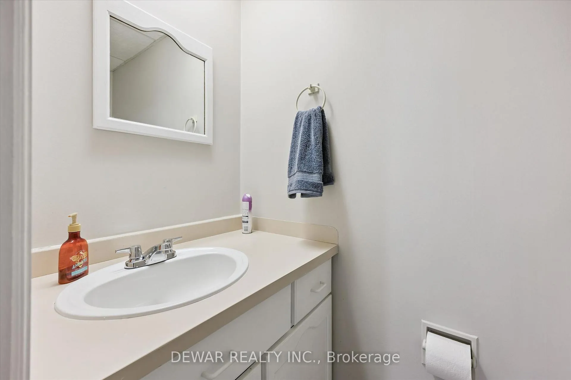 Photo 33 of 216 Bismark Drive, Cambridge — HOMEH