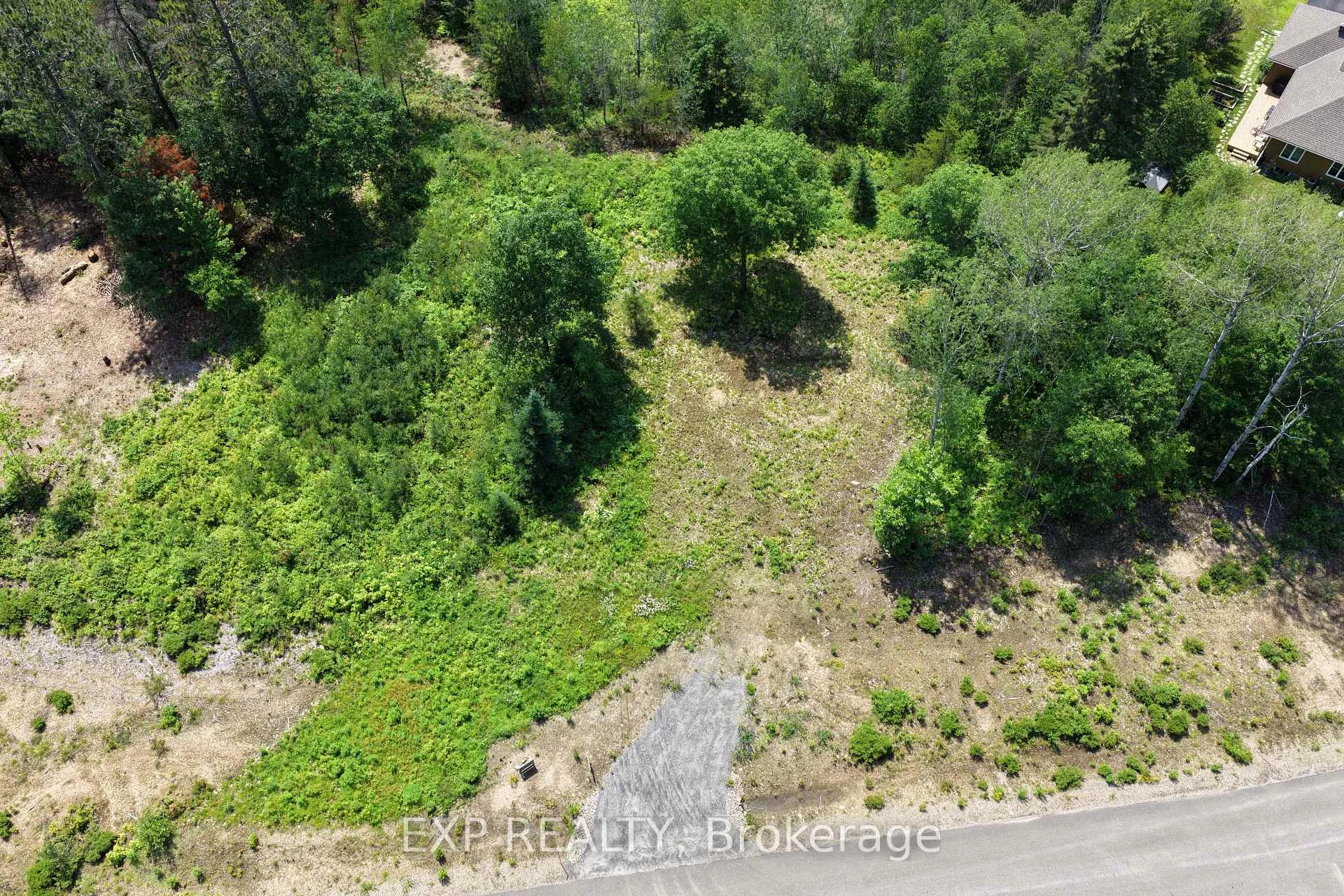 Photo 3 of 71 Yantha Crescent, Madawaska Valley, Madawaska Valley — HOMEH