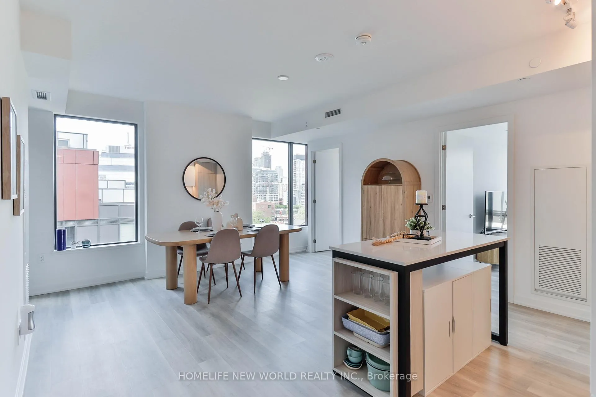 Photo 2 of Unit 1003, 28 Eastern Avenue, Toronto, Moss Park — HOMEH