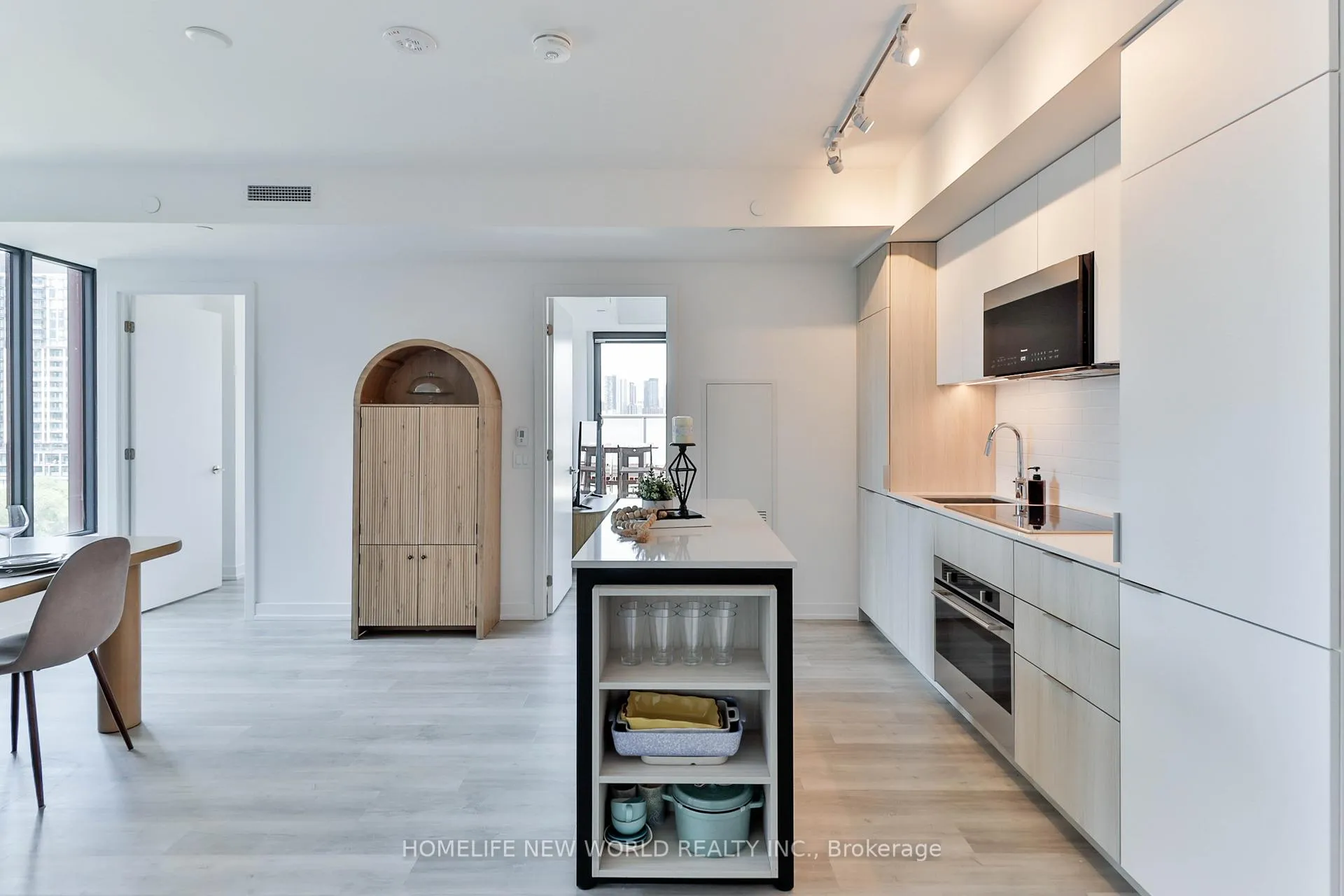 Photo 6 of Unit 1003, 28 Eastern Avenue, Toronto, Moss Park — HOMEH