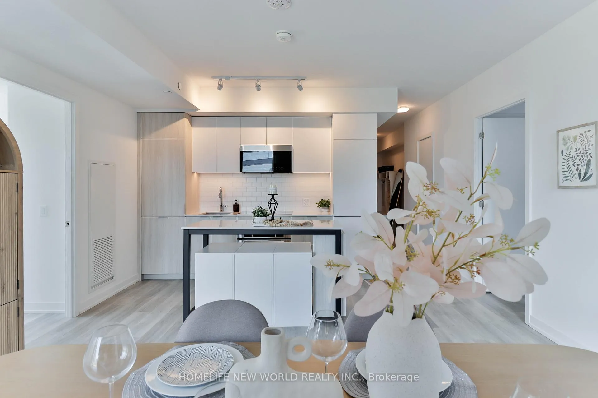 Photo 11 of Unit 1003, 28 Eastern Avenue, Toronto, Moss Park — HOMEH