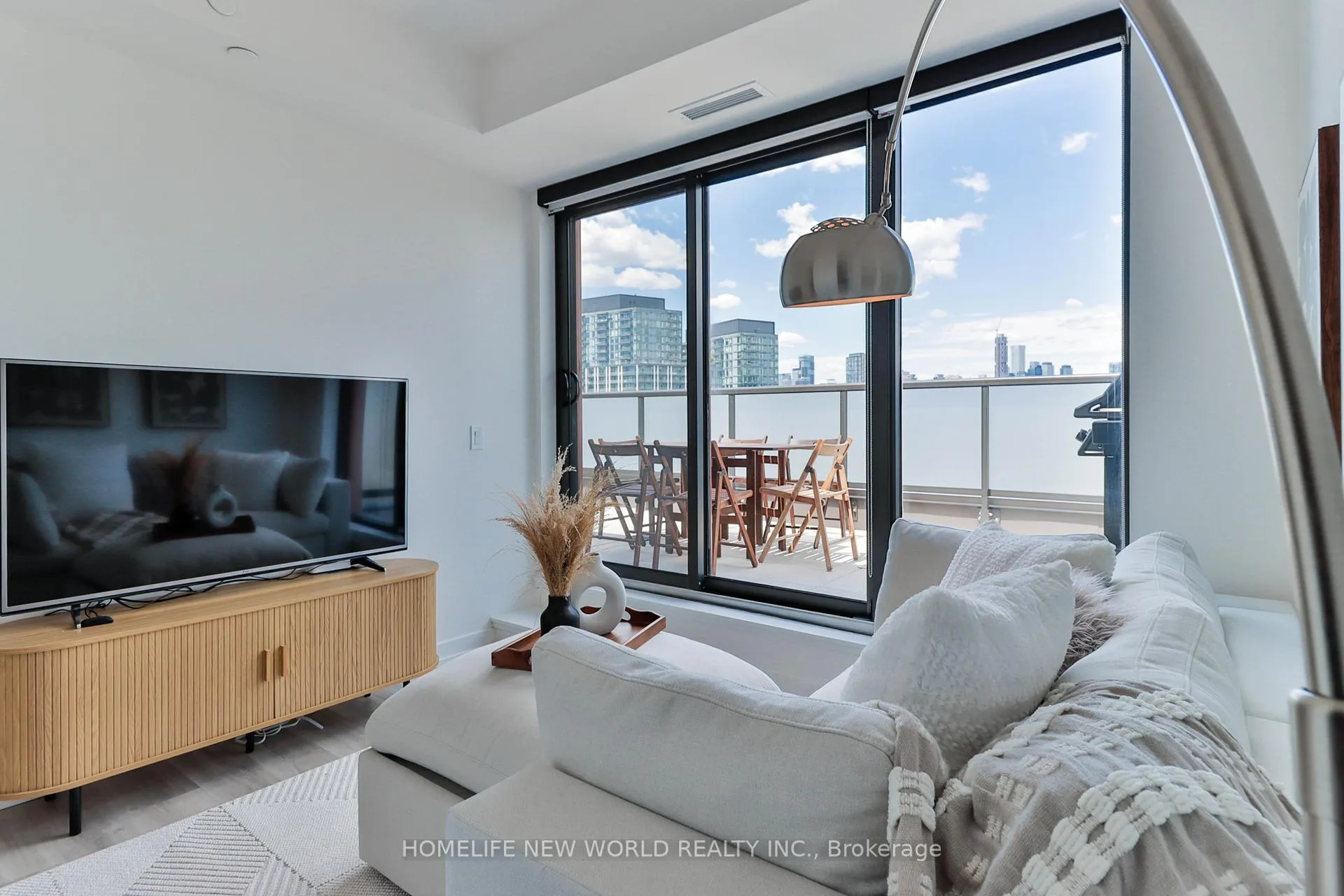 Photo 12 of Unit 1003, 28 Eastern Avenue, Toronto, Moss Park — HOMEH