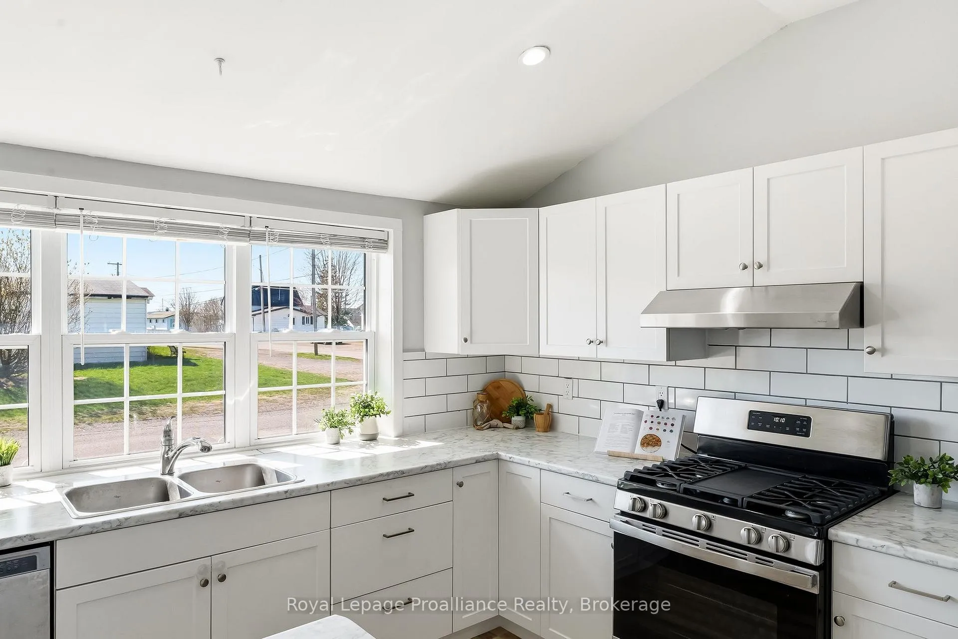 Photo 21 of 163 Baldwin Street, Brighton — HOMEH