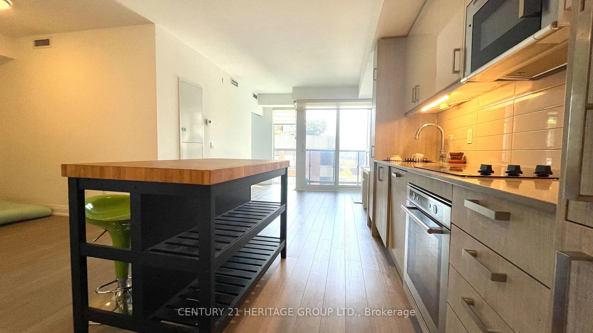 Photo 4 of Unit 1401, 77 Mutual Street, Toronto, Church-Yonge Corridor — HOMEH