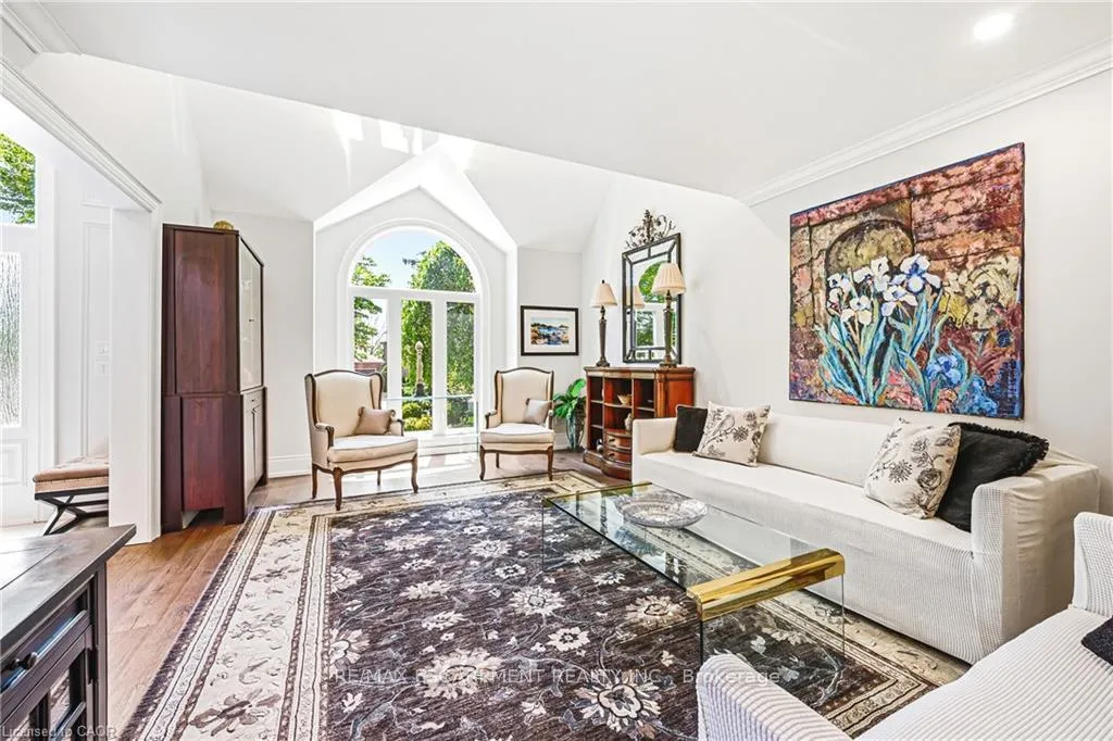 Photo 6 of 33 Golfview Crescent, Hamilton, Dundas — HOMEH