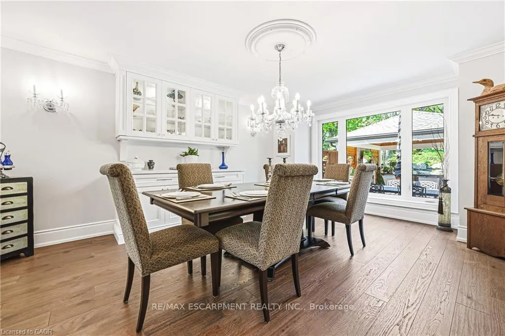 Photo 7 of 33 Golfview Crescent, Hamilton, Dundas — HOMEH