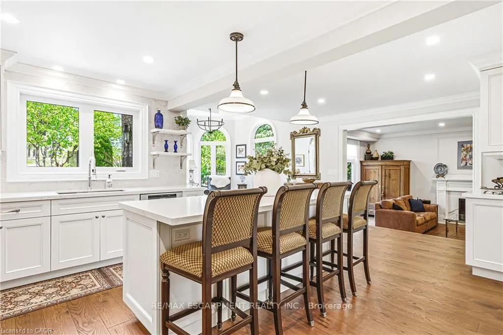 Photo 9 of 33 Golfview Crescent, Hamilton, Dundas — HOMEH