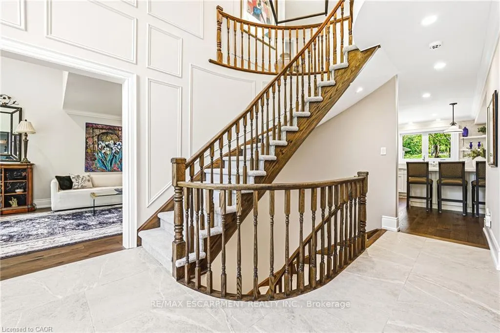 Photo 17 of 33 Golfview Crescent, Hamilton, Dundas — HOMEH