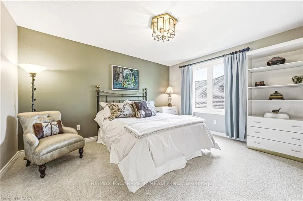 Photo 27 of 33 Golfview Crescent, Hamilton, Dundas — HOMEH
