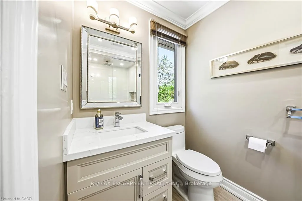 Photo 29 of 33 Golfview Crescent, Hamilton, Dundas — HOMEH