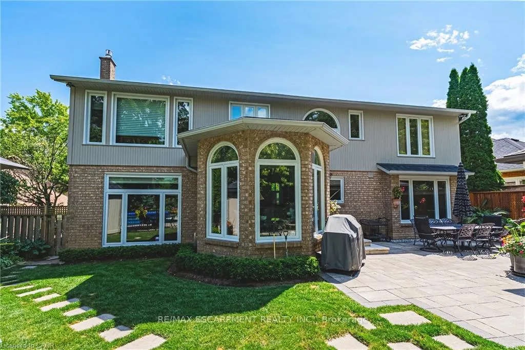 Photo 37 of 33 Golfview Crescent, Hamilton, Dundas — HOMEH
