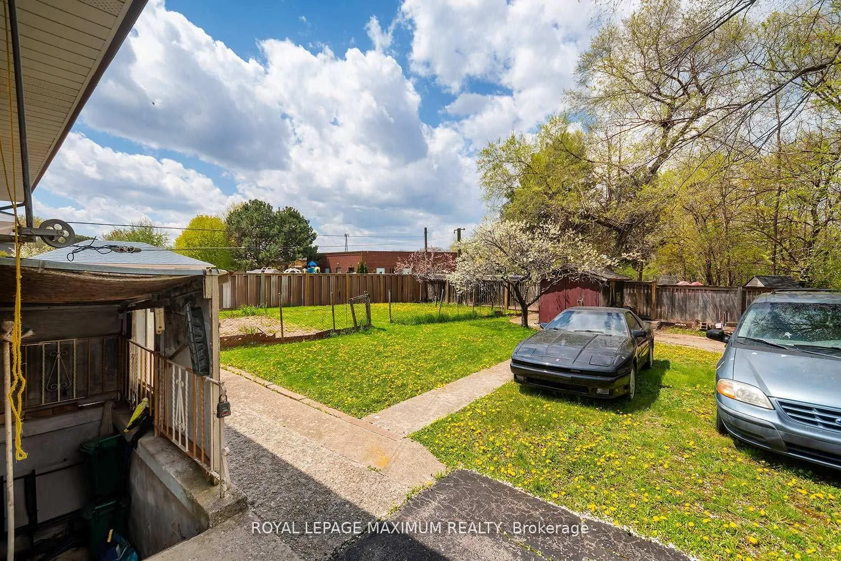 Photo 26 of 565 Pinegrove Road, Oakville, West — HOMEH