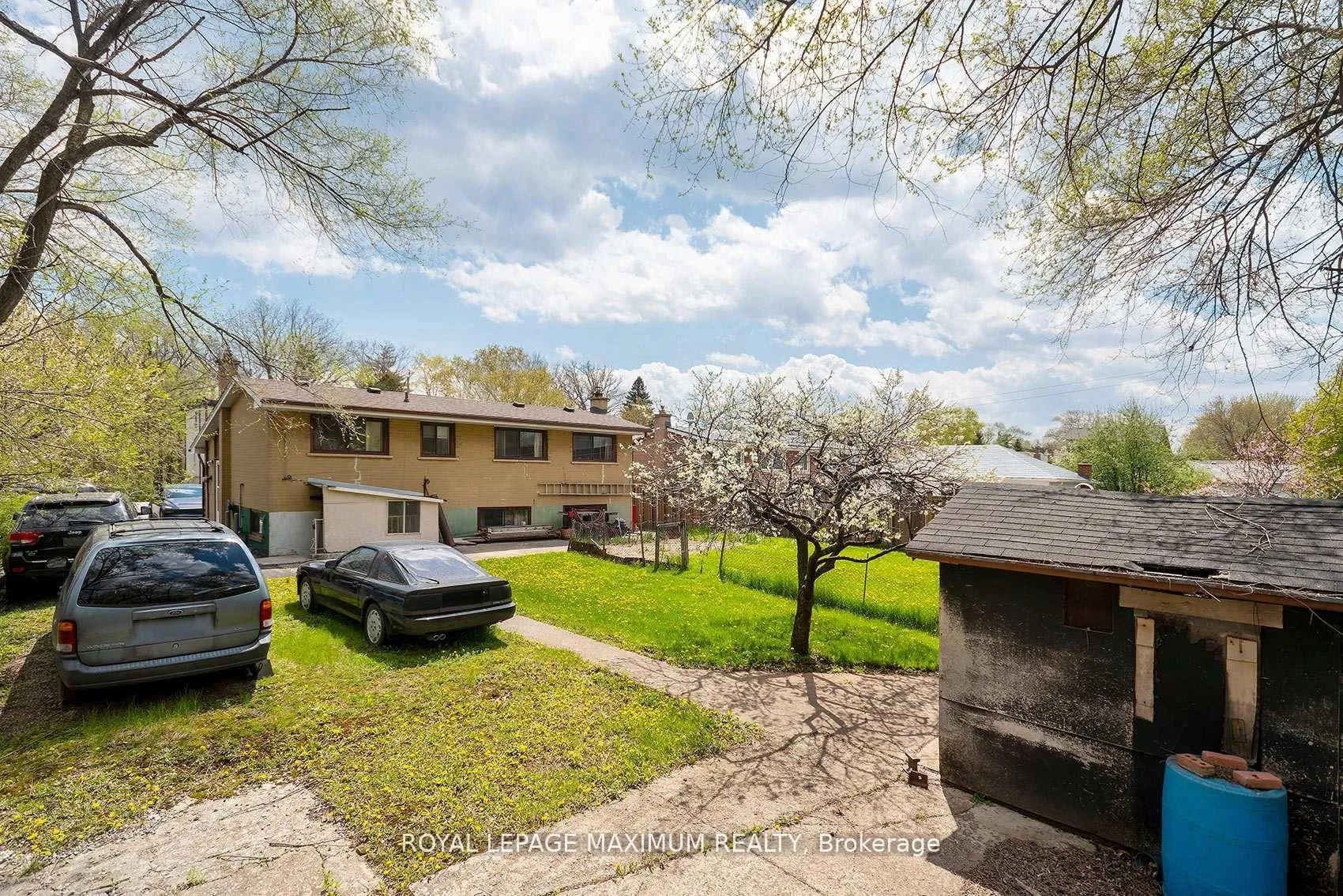 Photo 28 of 565 Pinegrove Road, Oakville, West — HOMEH