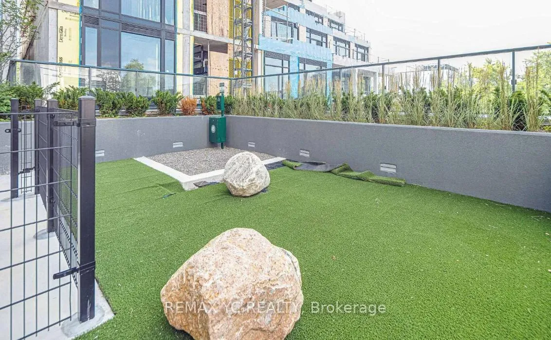 Photo 17 of Unit 721, 2020 Bathurst Street, Toronto, Humewood-Cedarvale — HOMEH