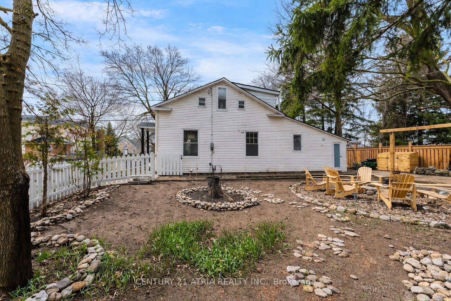 Photo 26 of 132 Waterloo Street N, Cambridge, Preston South — HOMEH