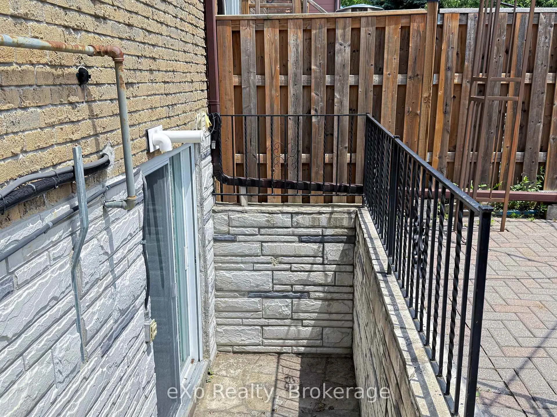 Photo 43 of 1882 Rosefield Road, Pickering, Liverpool — HOMEH