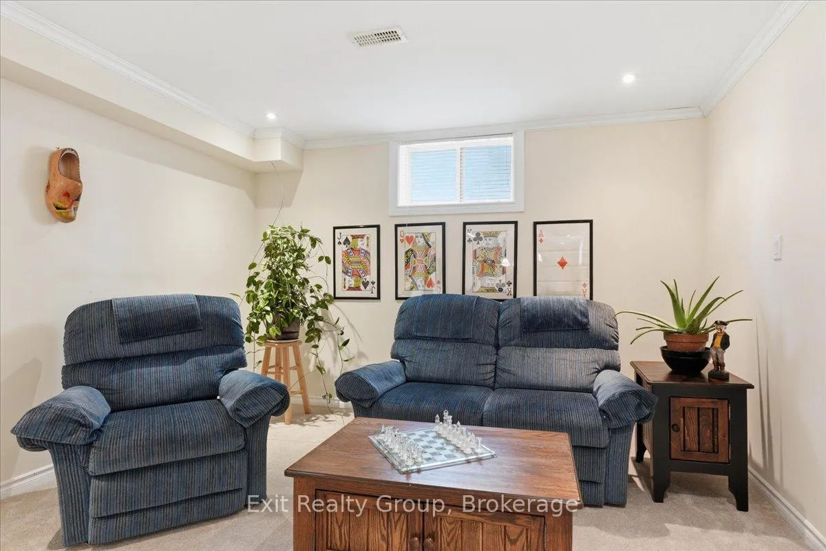 Photo 36 of 15 Gavey Street, Belleville, Thurlow Ward — HOMEH