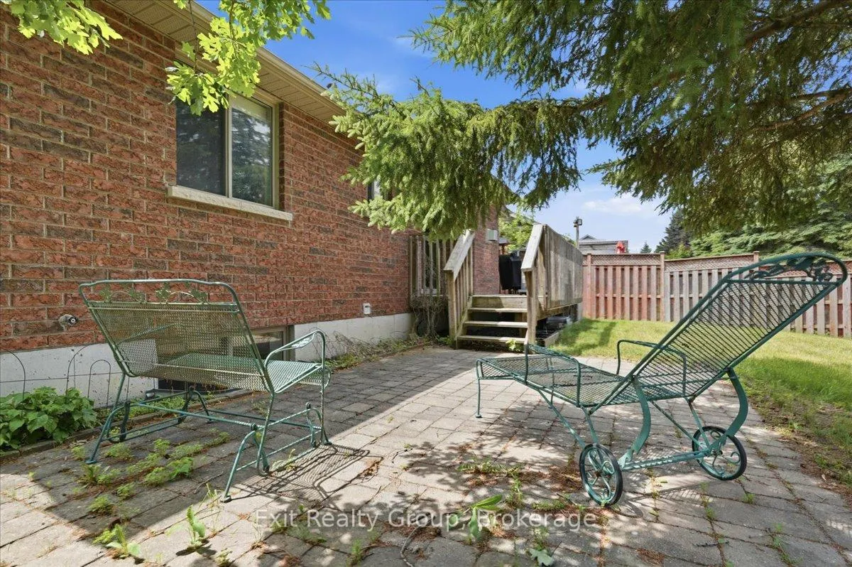 Photo 44 of 15 Gavey Street, Belleville, Thurlow Ward — HOMEH