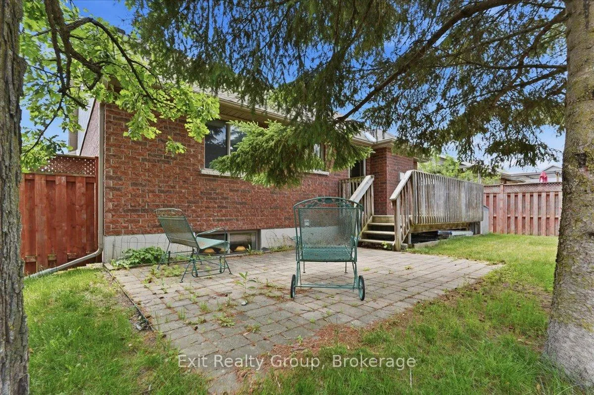 Photo 45 of 15 Gavey Street, Belleville, Thurlow Ward — HOMEH