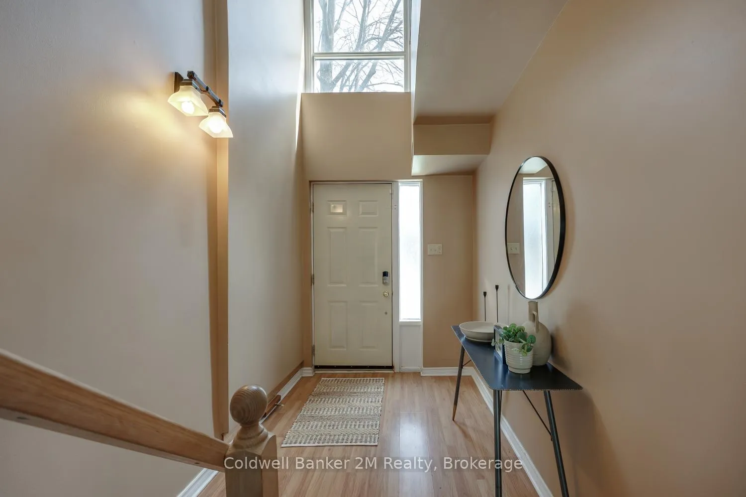 Photo 3 of 72 Parklane Circle, Clarington, Bowmanville — HOMEH