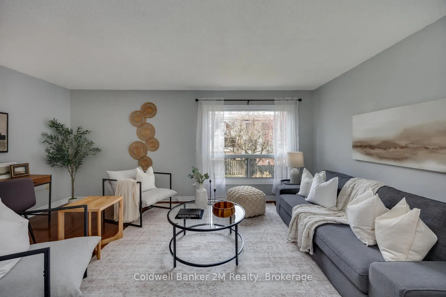 Photo 14 of 72 Parklane Circle, Clarington, Bowmanville — HOMEH
