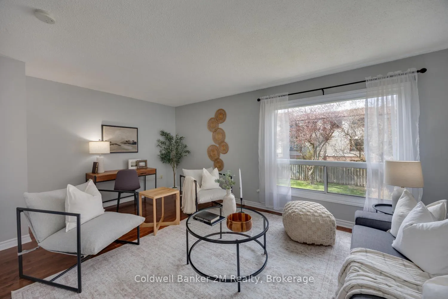 Photo 16 of 72 Parklane Circle, Clarington, Bowmanville — HOMEH