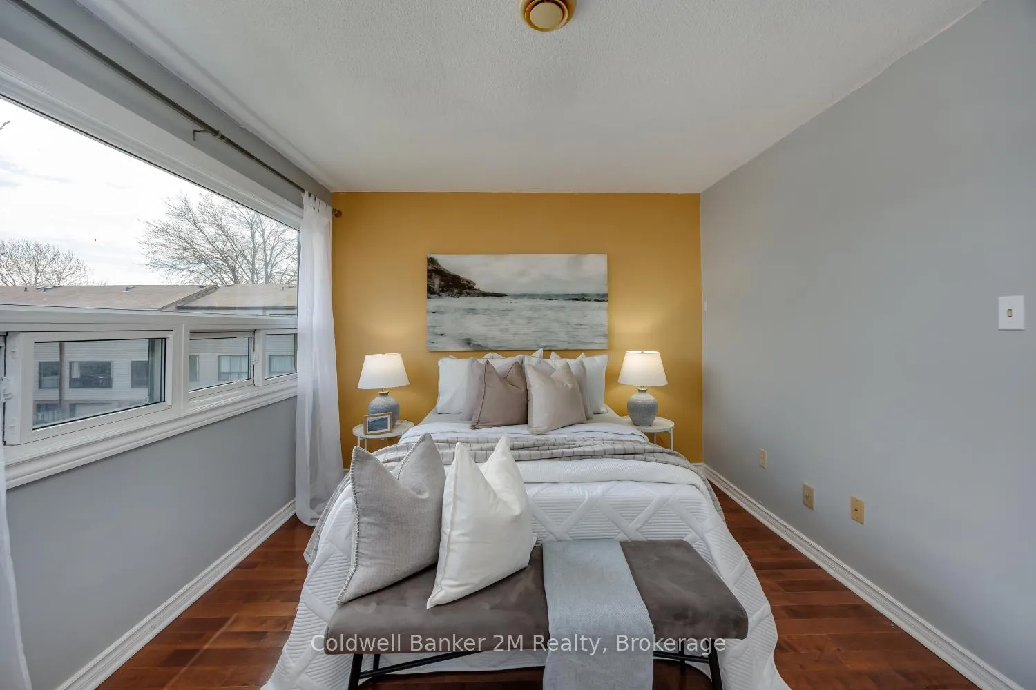 Photo 20 of 72 Parklane Circle, Clarington, Bowmanville — HOMEH