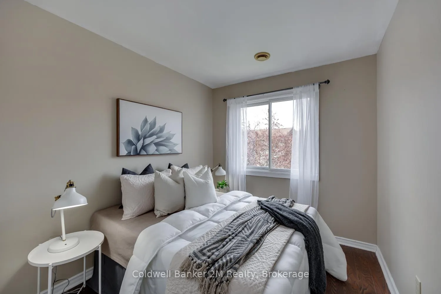 Photo 23 of 72 Parklane Circle, Clarington, Bowmanville — HOMEH