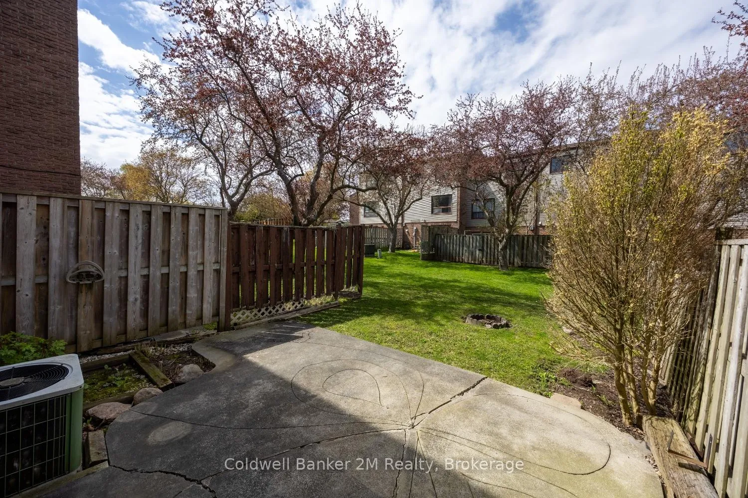 Photo 34 of 72 Parklane Circle, Clarington, Bowmanville — HOMEH