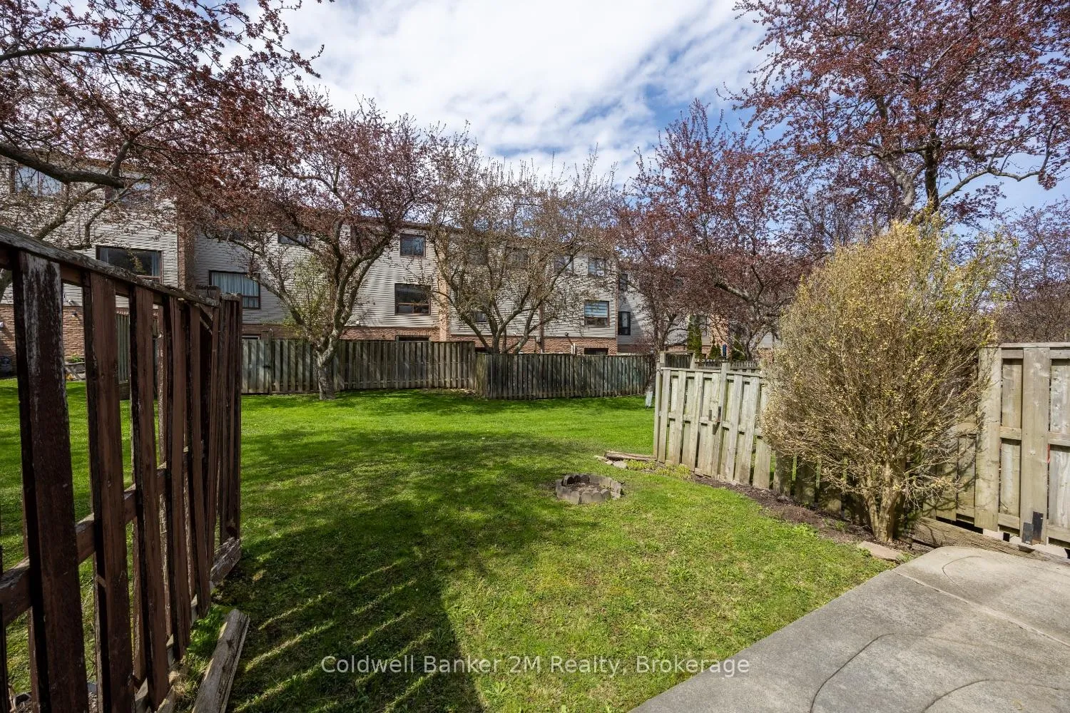 Photo 35 of 72 Parklane Circle, Clarington, Bowmanville — HOMEH