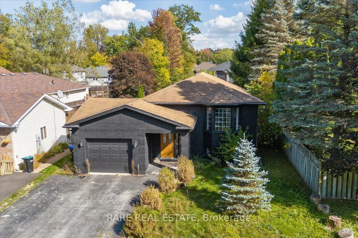 Photo 2 of 51 Smallman Drive, Wasaga Beach — HOMEH