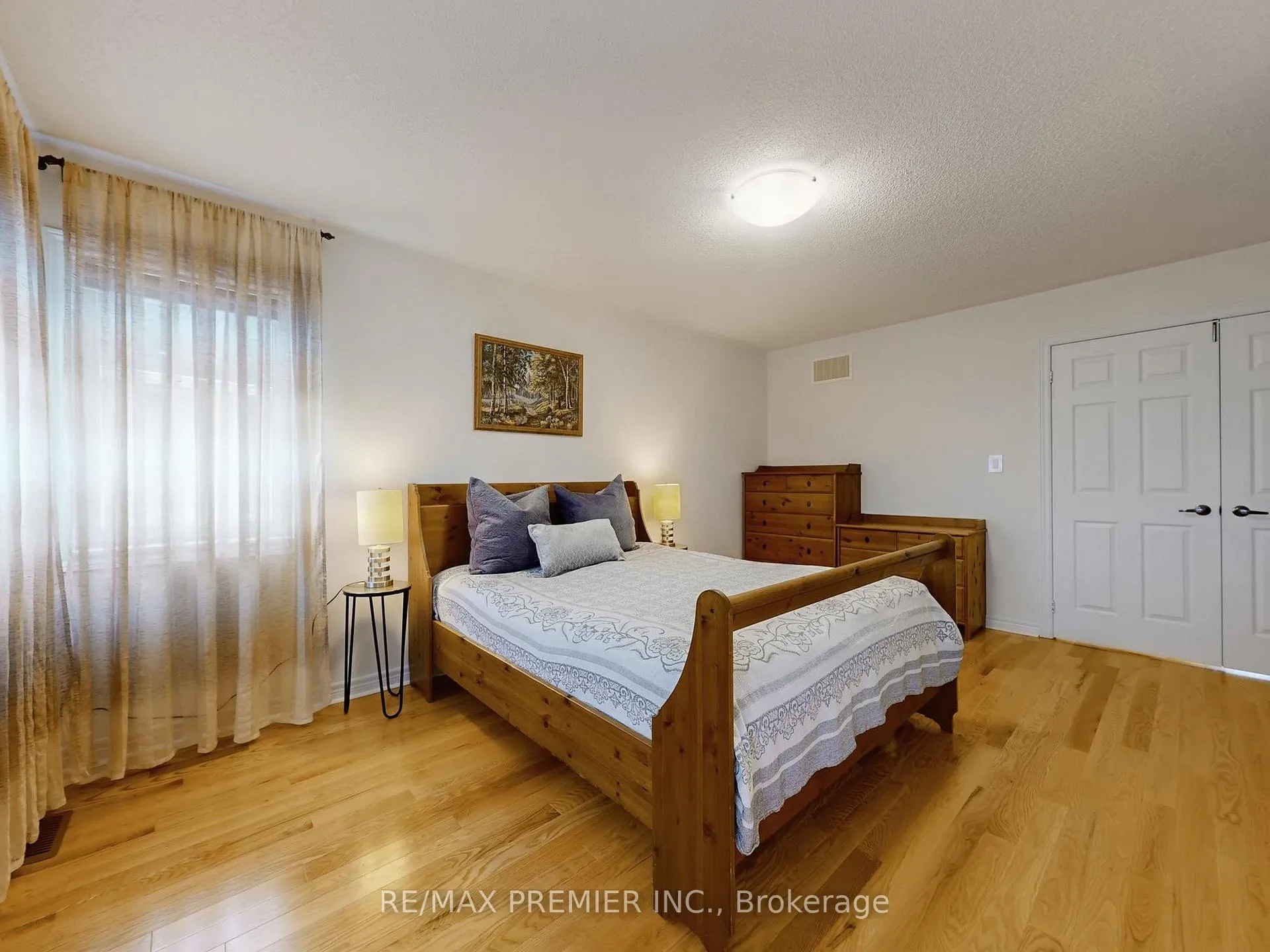 Photo 17 of 32 Blue Grouse Road, Vaughan, Patterson — HOMEH