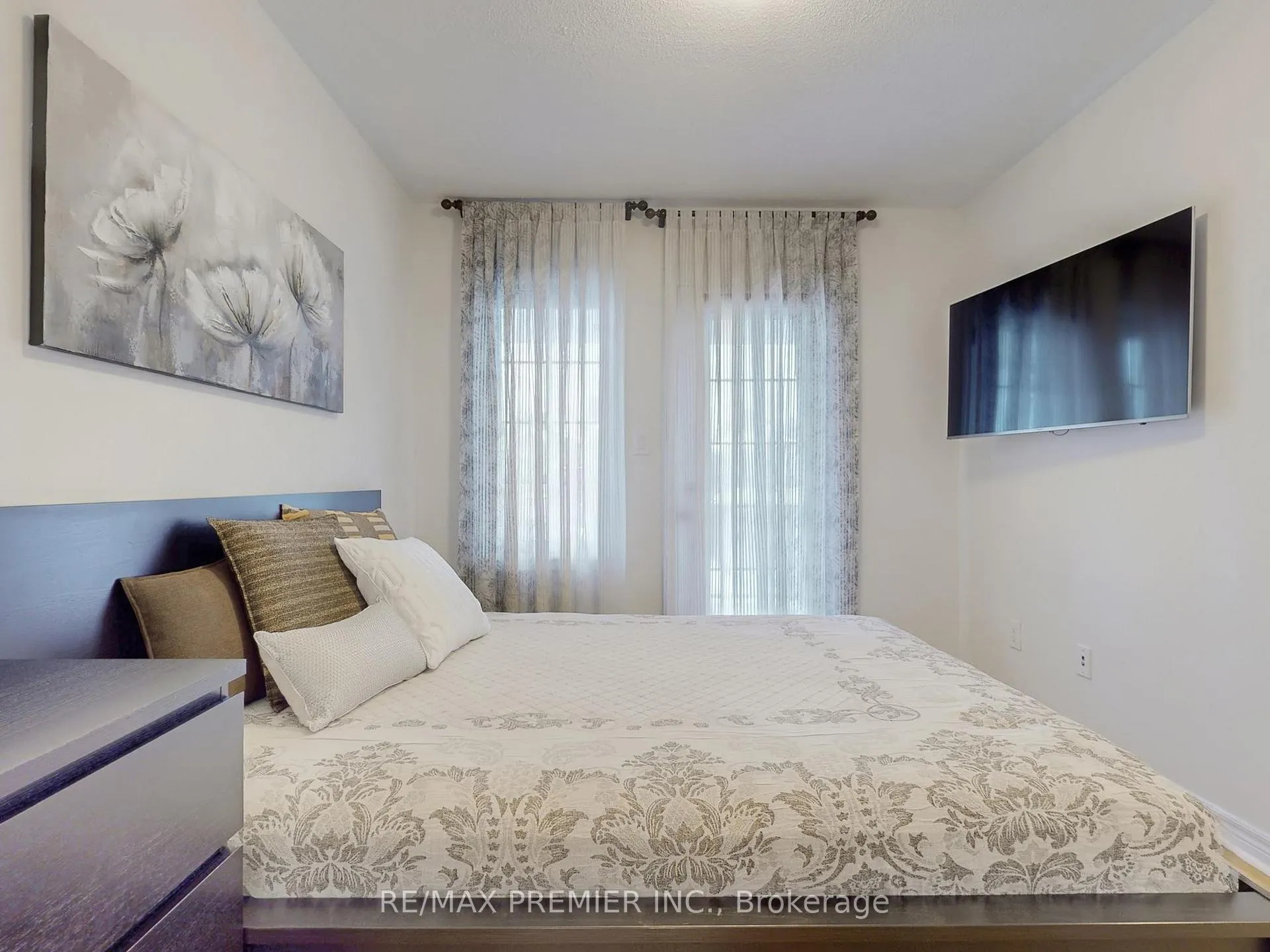 Photo 22 of 32 Blue Grouse Road, Vaughan, Patterson — HOMEH