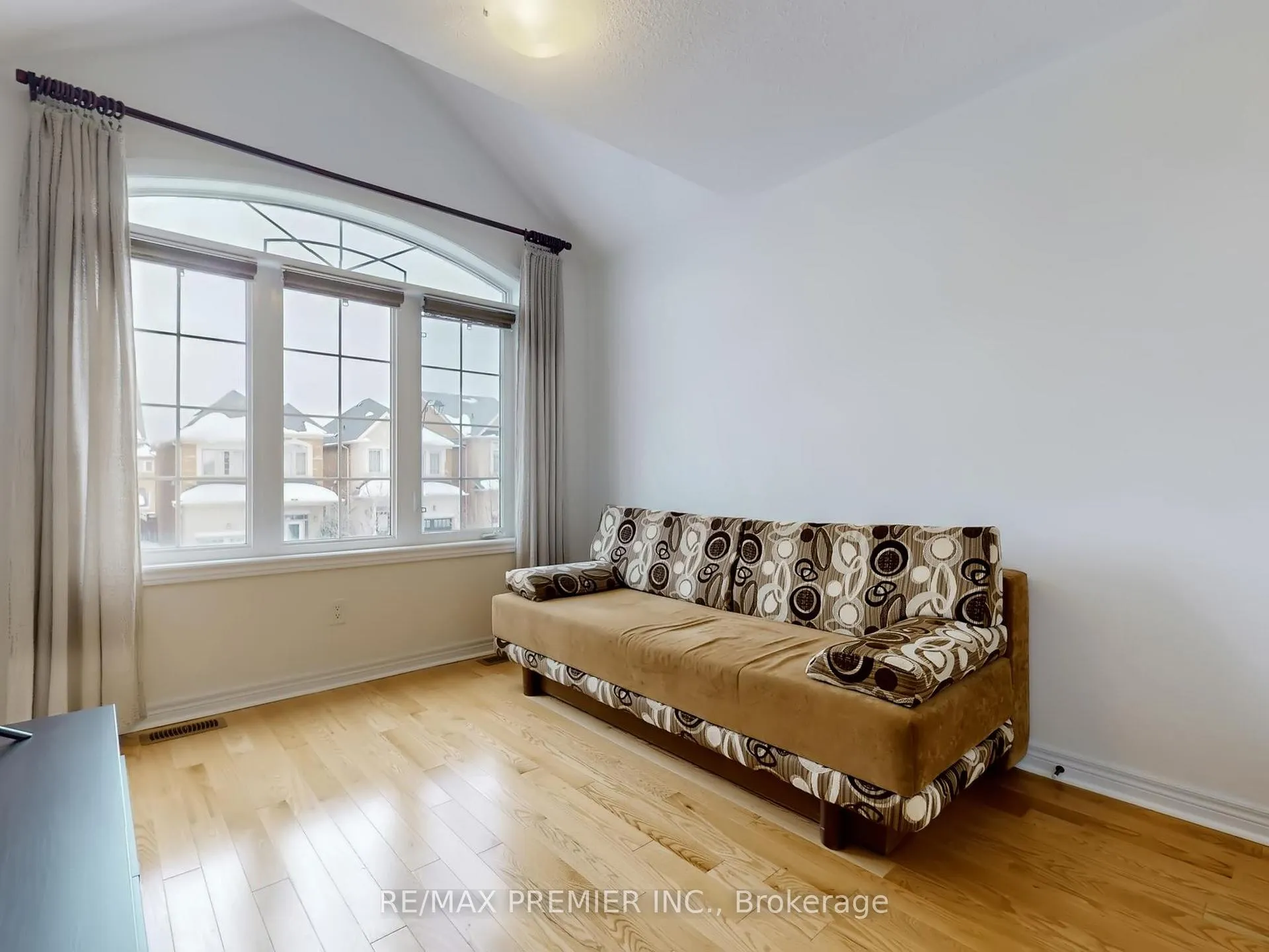 Photo 25 of 32 Blue Grouse Road, Vaughan, Patterson — HOMEH
