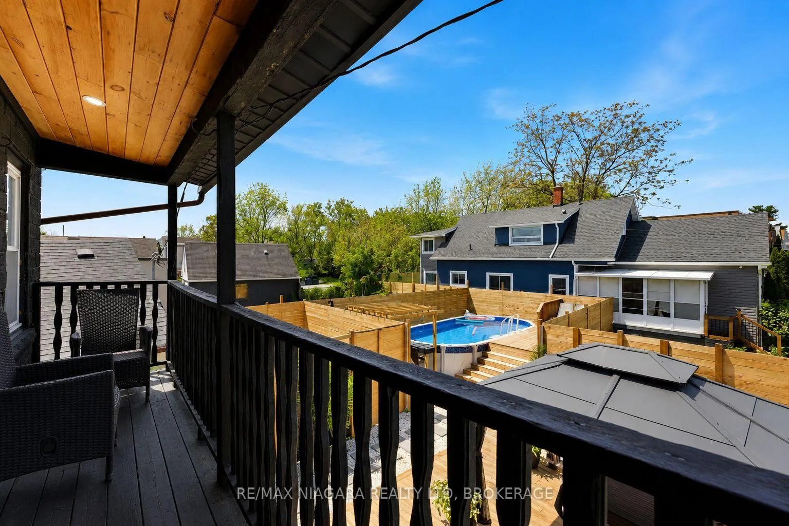 Photo 15 of 6043 Main Street, Niagara Falls, Dorchester — HOMEH