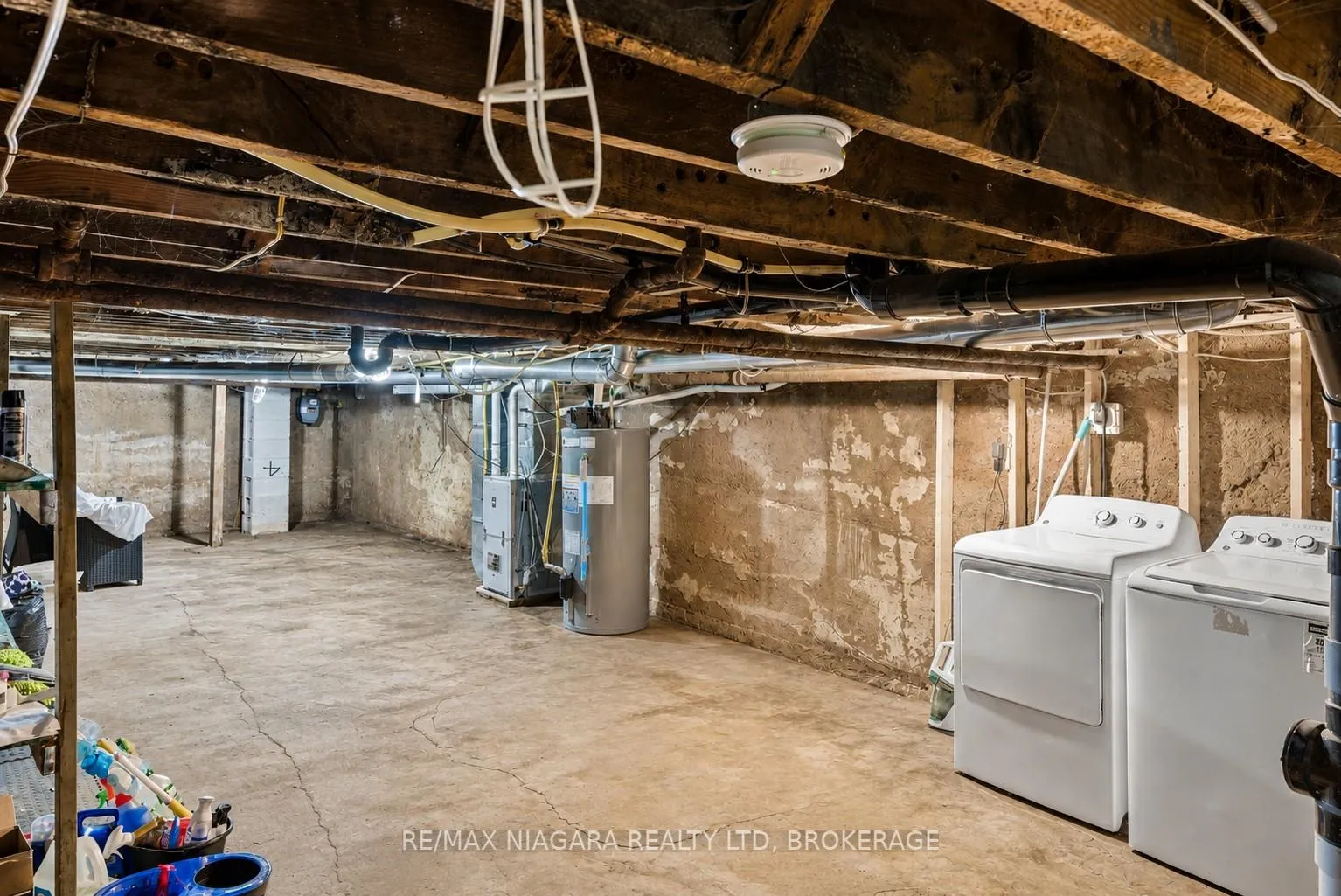 Photo 32 of 6043 Main Street, Niagara Falls, Dorchester — HOMEH