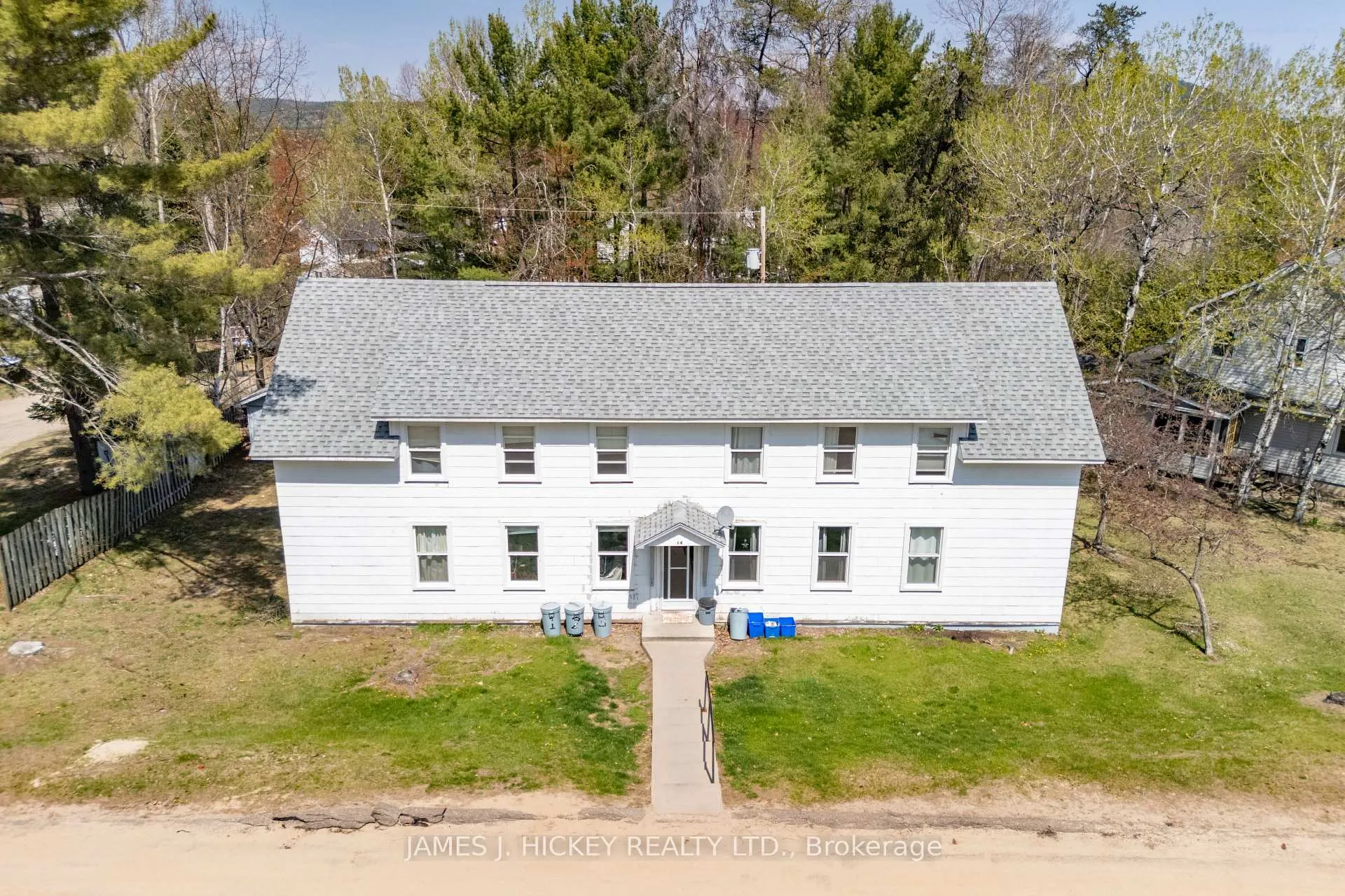 Photo 2 of 14 Huron Street, Deep River, Deep River — HOMEH