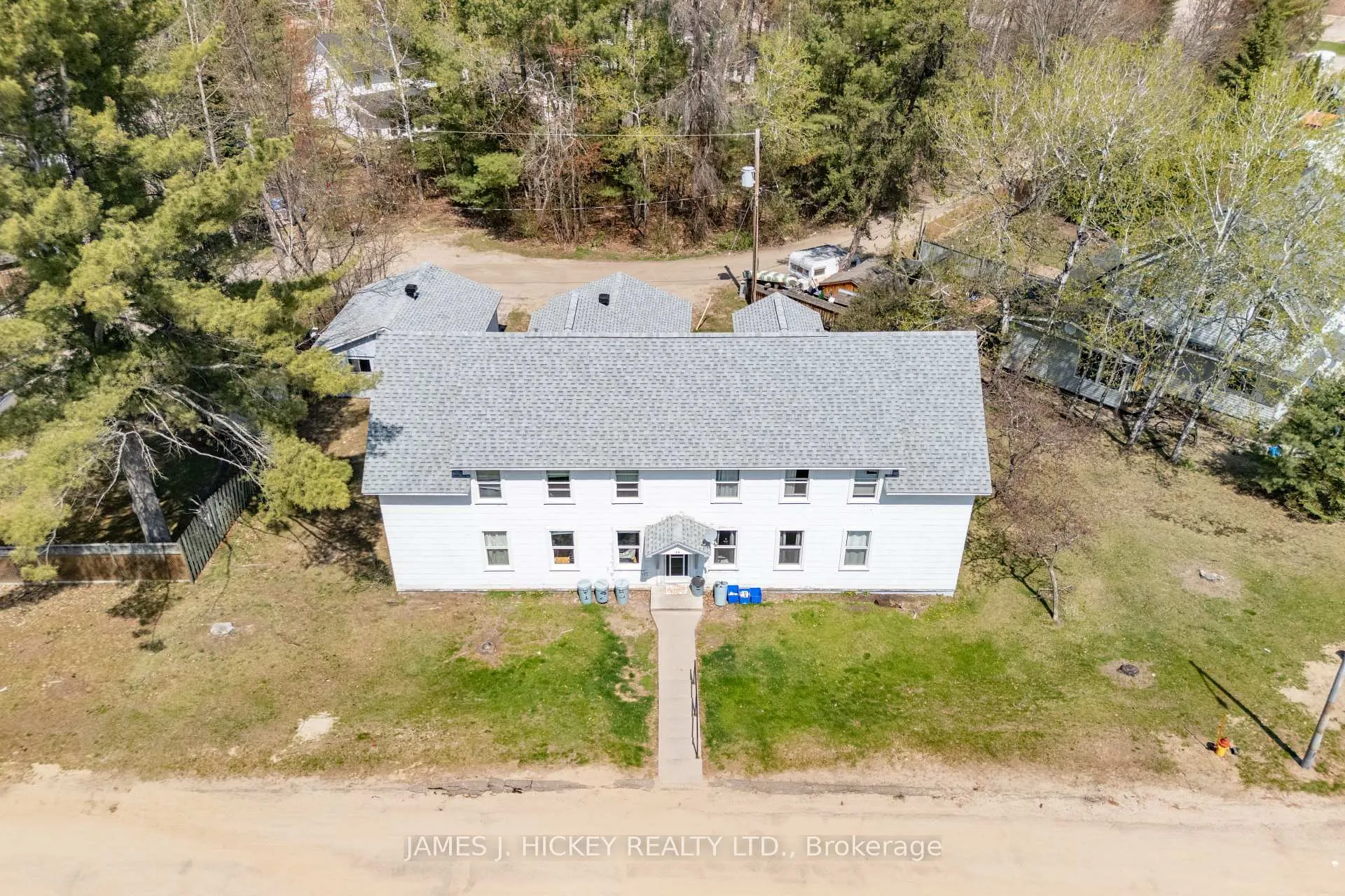 Photo 3 of 14 Huron Street, Deep River, Deep River — HOMEH